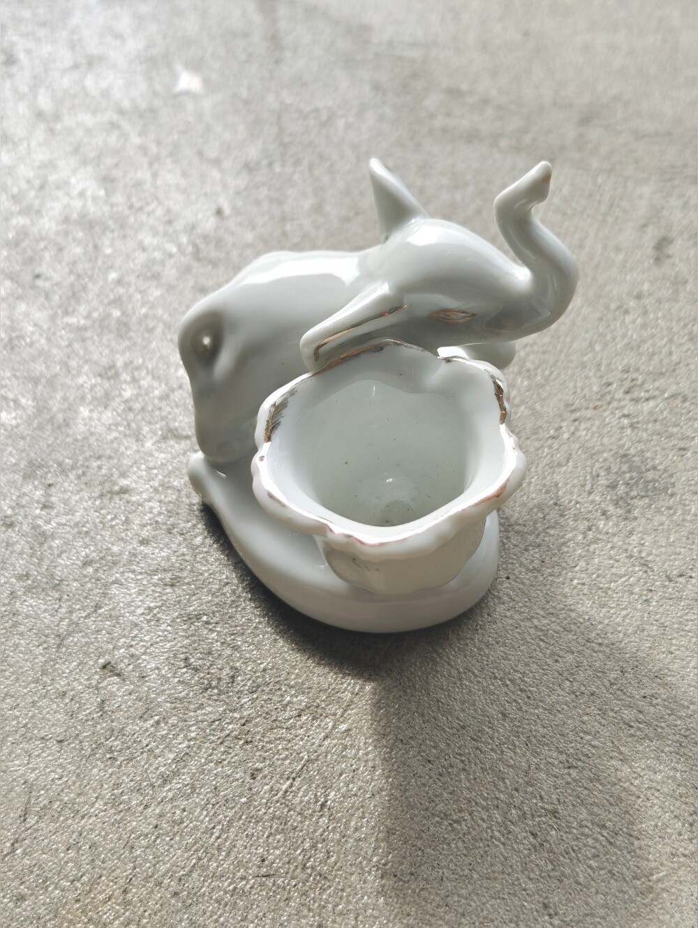 Porcelain Elephant Figurine Candle Holder with Scalloped Cup White - Picture 2 of 8